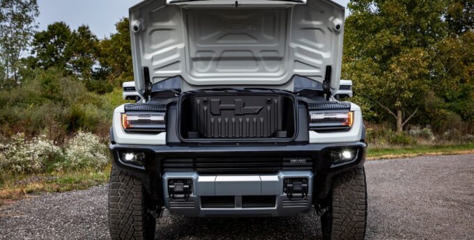 2022-GMC-Hummer-EV-6