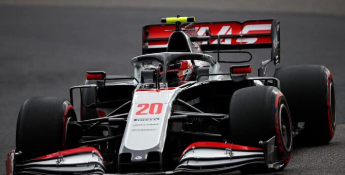 Haas stawia na młodość. Magnussen i Grosjean pożegnają się z F1?