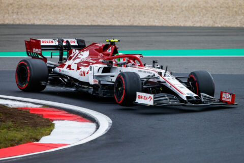 Świetna strategia Alfa Romeo Racing ORLEN. Mercedes z mistrzostwem