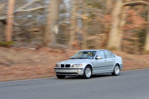 BMW E46 – już klasyk, czy jeszcze gruz? Krótka ocena wad i zalet