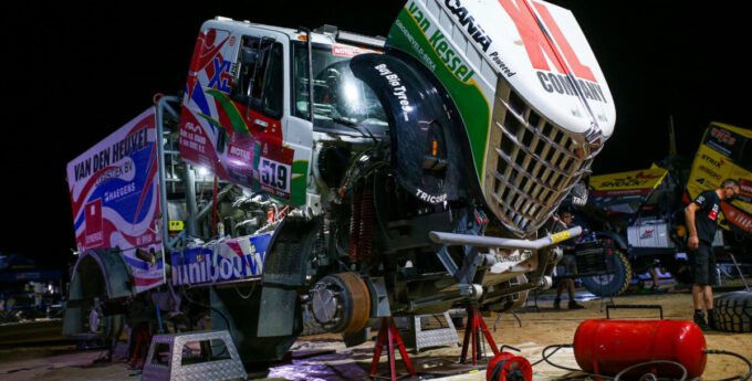 Dakar 2021 – Autobus z napisem koniec, czyli kto zamyka stawkę