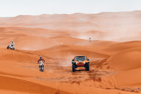 Dakar 2021 – Wymagający etap przed dniem przerwy