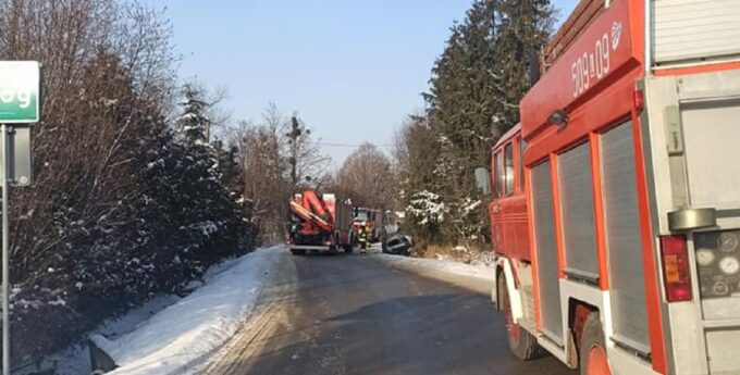 Kierowca ściął zakręt