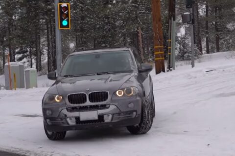 naped zimą BMW