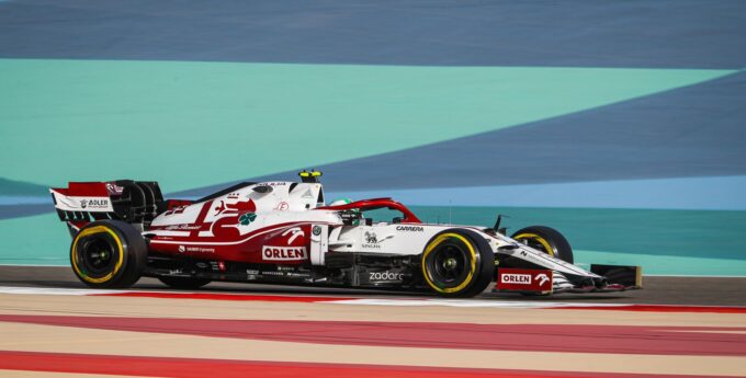 Verstappen dominuje w Bahrajnie. Alfa Romeo Racing w Q2