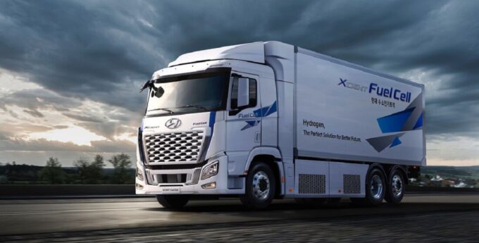 Hyundai-Xcient-Fuel-Cell-FCEV-1