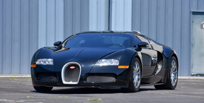 Bugatti-Veyron-2-1