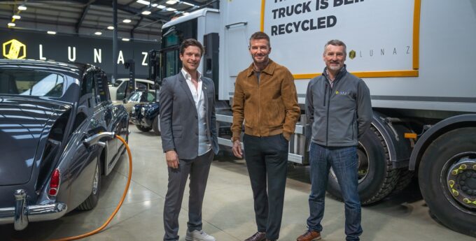 Lunaz-Beckham-przerabiają klasyki na elektryki