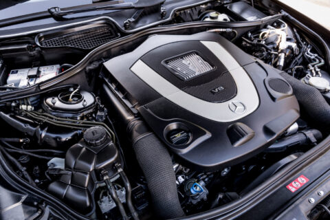 Mercedes-Benz-S550-15