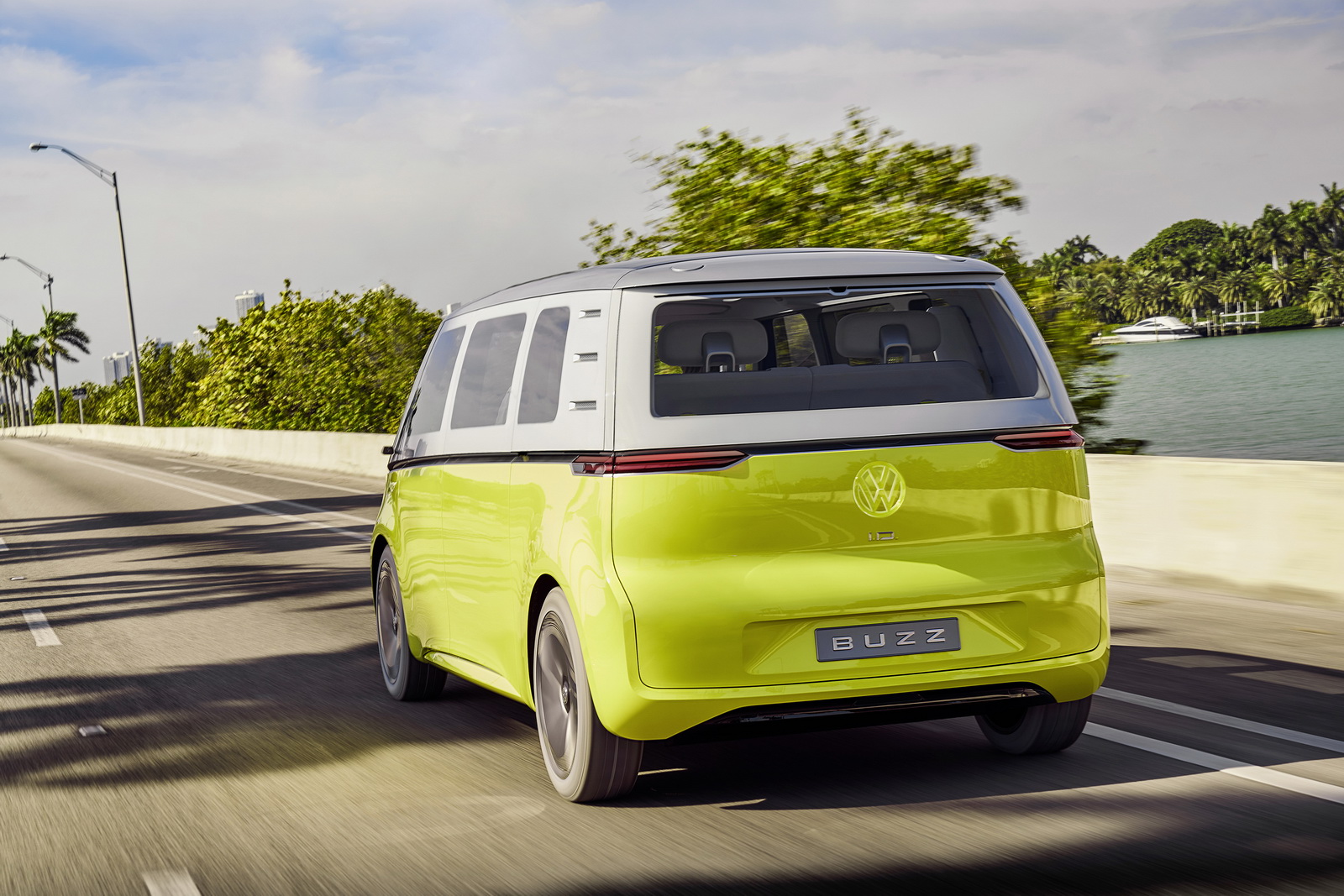 Volkswagen-ID-Buzz-1