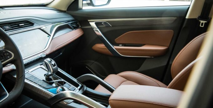 chinska-skoda-kodiaq-geely-atlas