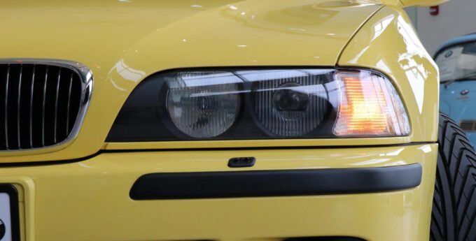 dakar_yellow_2000_bmw_m5_e39_00