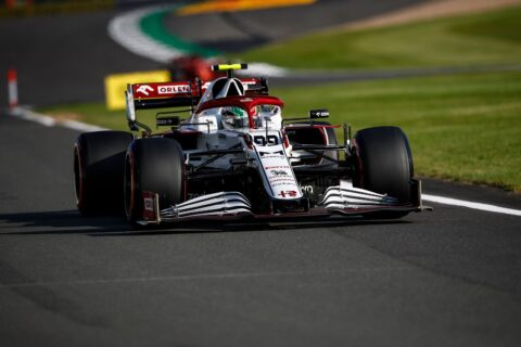 Wakacje w F1 zakończone. Mniejszy docisk dał lepszy rezultat