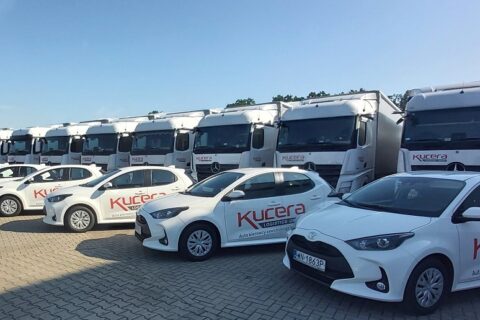 kierowcy dostali samochod