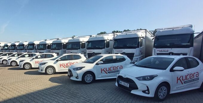 kierowcy dostali samochod