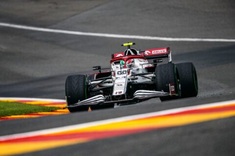 Chcieli hybrydy to mają. Ryzyko porażenia prądem ograniczyło jazdy w F1