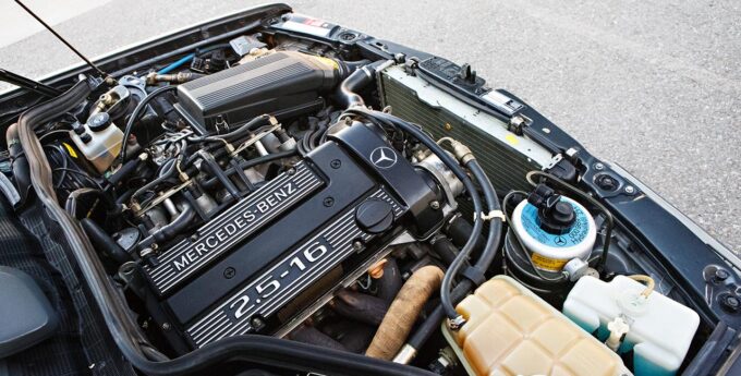 Mercedes-Benz-190E-2.5-16-Evolution-16