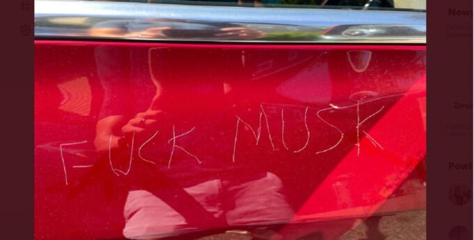 Tesla Elon Musk wiadomosc