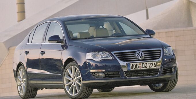 Volkswagen Passat w top 4 silnik benzynowy