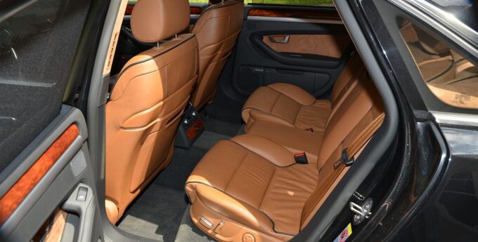 audi-a8-w-12-w-cenie-skody