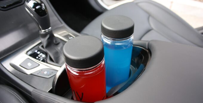 samochód papieros jedzenie picie