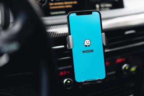 Waze z pakietem Kupidyna