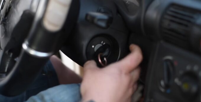 10 rzeczy ktorych nie rob z samochodem