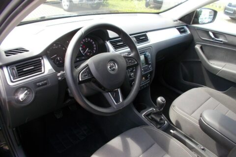 7-letnia-skoda-rapid-12-tsi