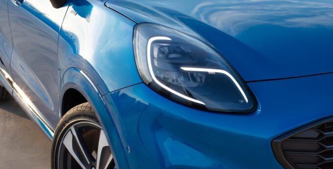 ford-puma-eu-BX726_19MY_CHS-99_SHOT_23_Canon_00410-16x9-2160x1215-FC_D_T_M_LED-Lights.jpg.renditions.extra-large