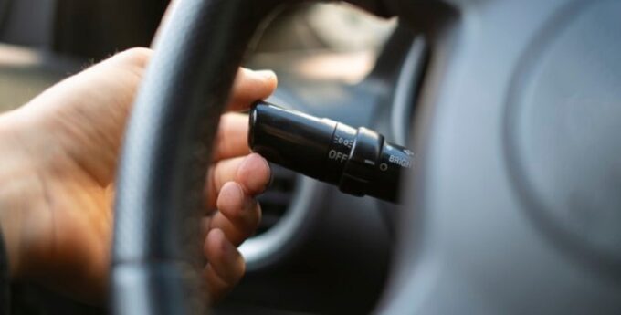 jak korzystać z kierunkowskazu