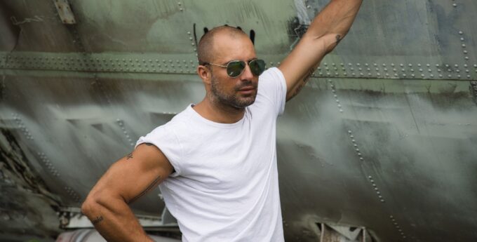 mandat koszulka ubiór