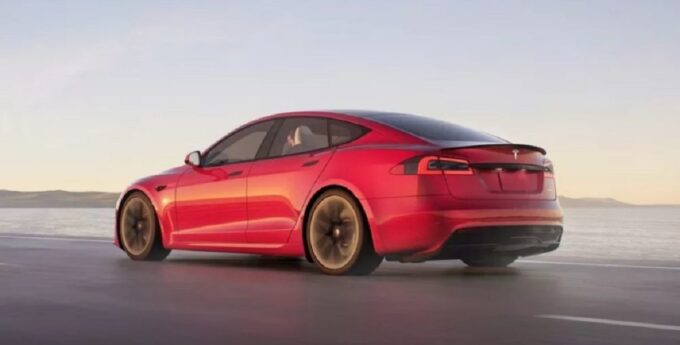 2021-Tesla-Model-S-Plaid-1024x576