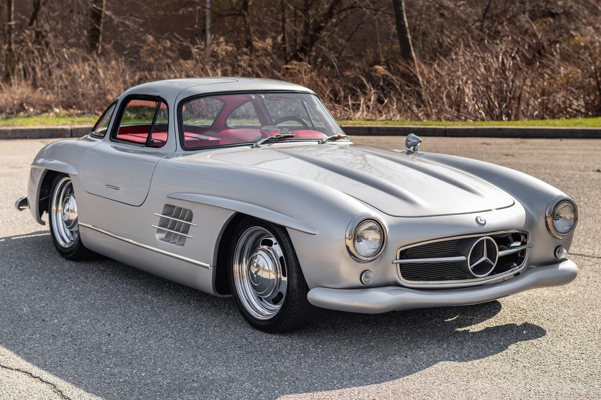 genialny mercedes-benz-300-sl-gullwing-replica-V8 na sprzedaż