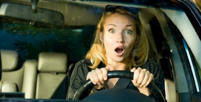 od dzis nowe znaki dla kierowców EV