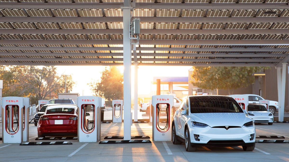 Tesla Supercharger - stacja ładowania