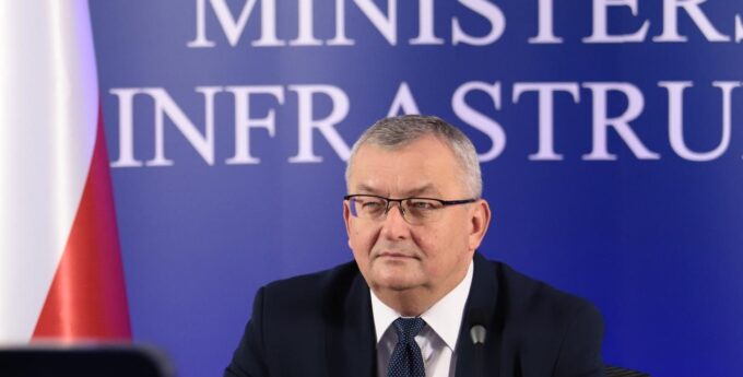 minister infrastruktury