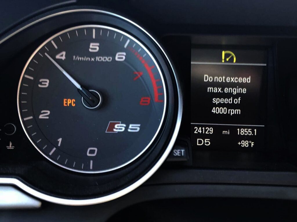 kontrolki dla kierowców EPC Audi S5 2013 dashboard k