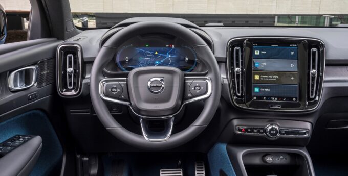 C40 Recharge, interior