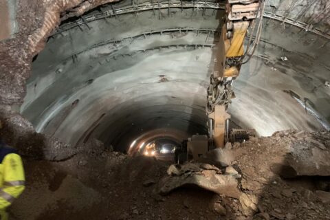 Tunel w ciągu S3 na Dolnym Śląsku przebity! Wartość umowy wynosi ponad 1,5 mld zł