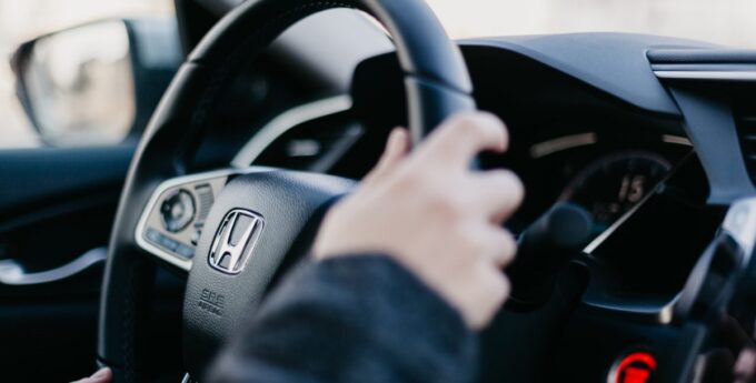 CMH-Honda-Umhlanga-BR-V-driver-rokkit