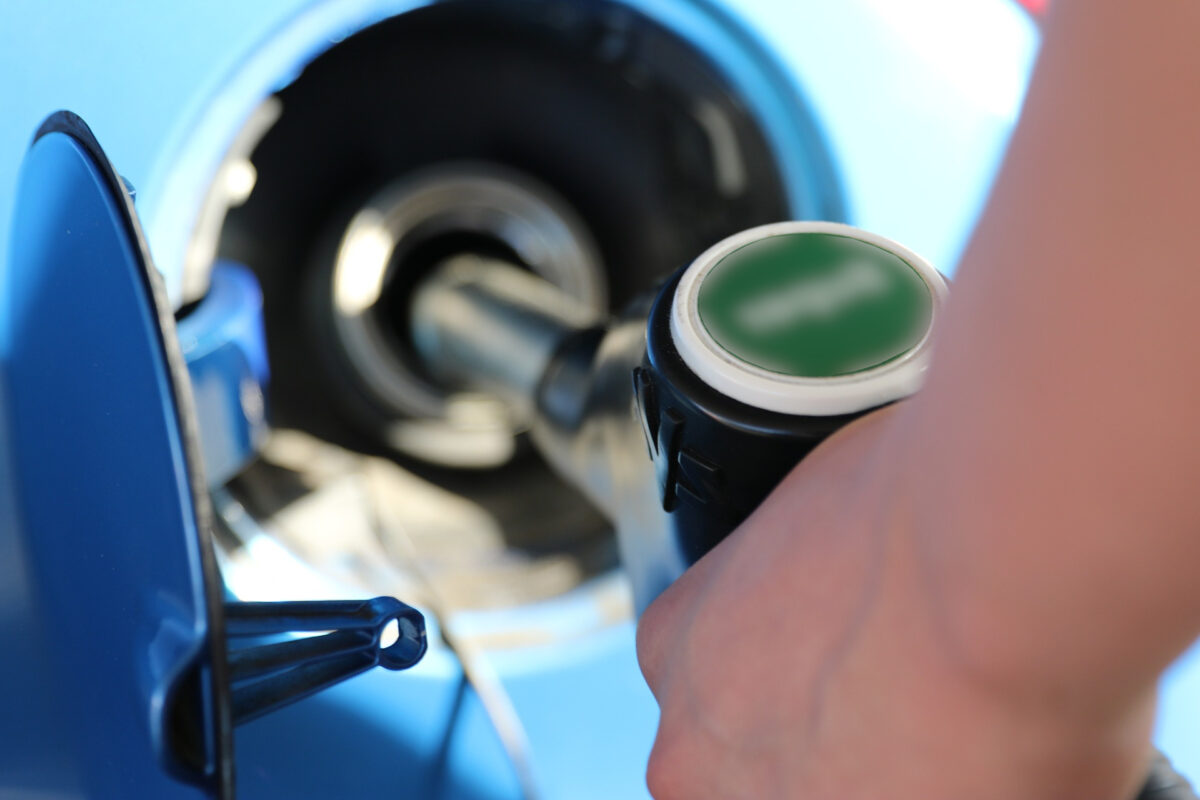 paliwo diesel benzyna ceny paliw cena ropa naftowa euro dolar