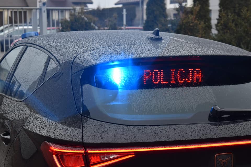 policja-grupa-speed-cupra-leon