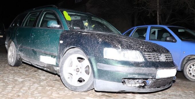 Po alkoholu, bez brawka i autem „somsiada”. Rozwalił dwa inne pojazdy