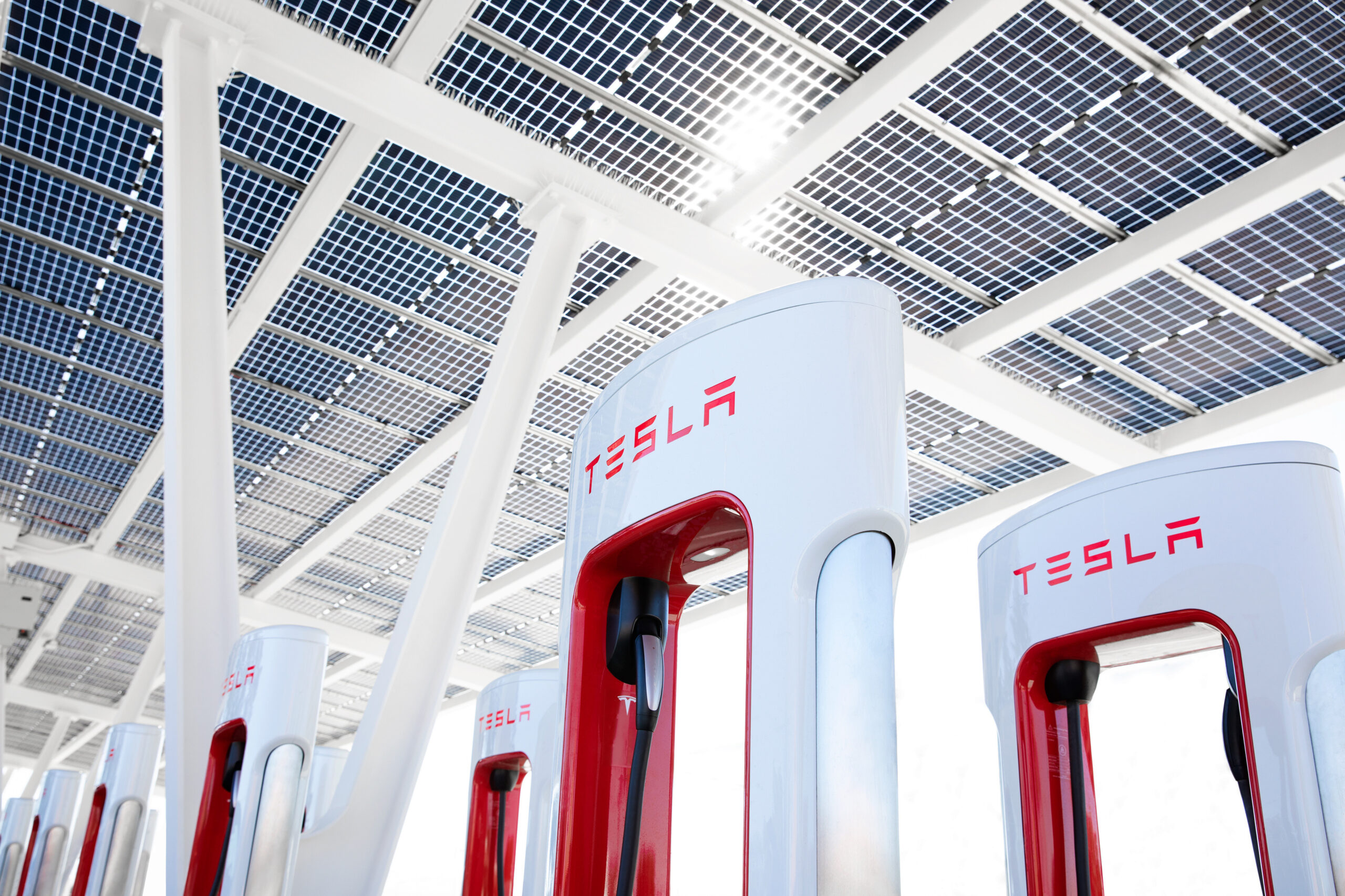 Tesla-ladowanie-rachunek-za-prad