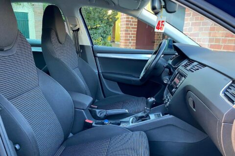 7-letnia-skoda-octavia-niski-przebieg