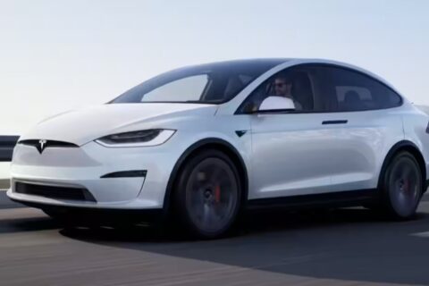 Kupil Teslę Model X i 2 lata czeka na zwrot pieniedzy