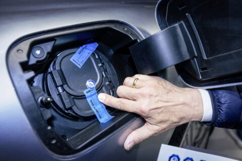 mercedes-eqxx-ladowanie-diesel