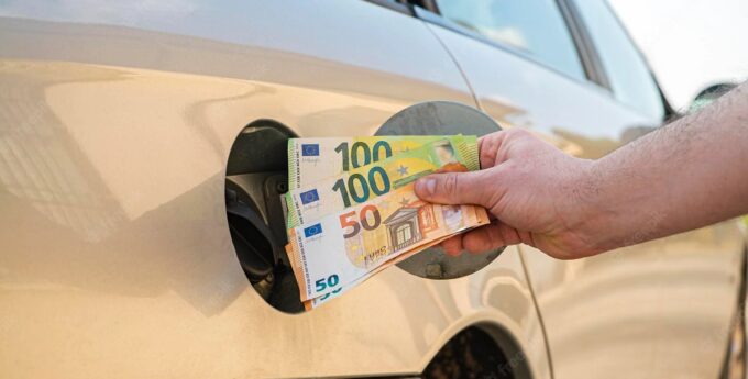 sugestywny-obraz-drogie paliwa