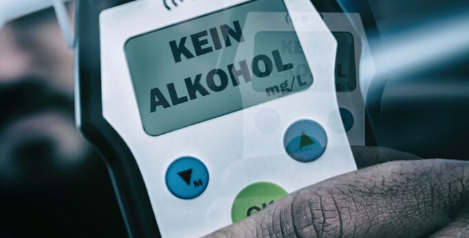 alkomat alkohol samochód zapłon silnik