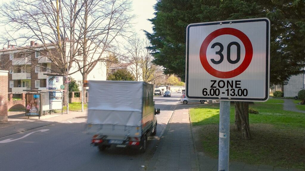 Geofencing pozwoli uniknąć mandatu za prędkość